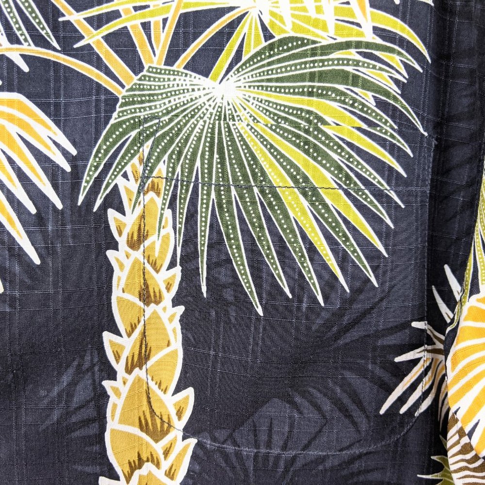 Tommy Bahama Palm Tree Silk S/S Button Up Shirt - Picture 4 of 7
